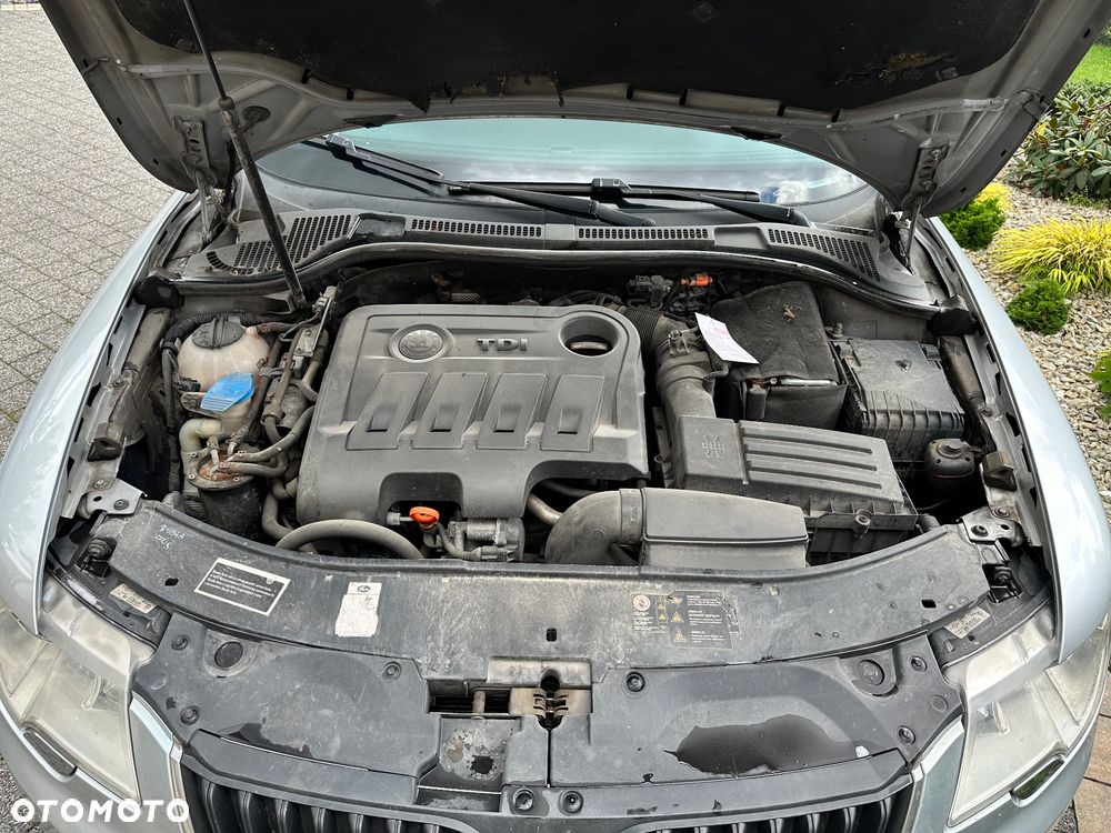 Skoda Superb 2.0 TDI Ambition - 4