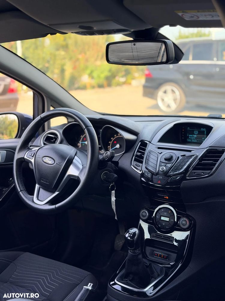 Ford Fiesta - 15