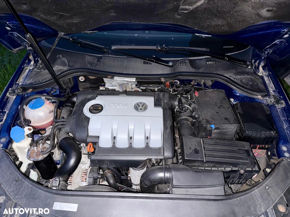 Volkswagen Passat - 8