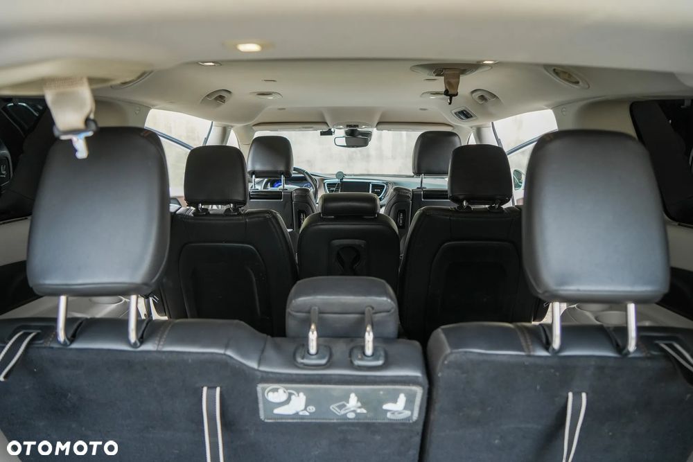 Chrysler Pacifica - 6