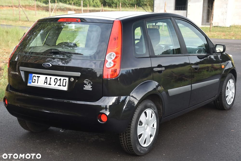 Ford Fiesta ver-1-3-black-magic - 3