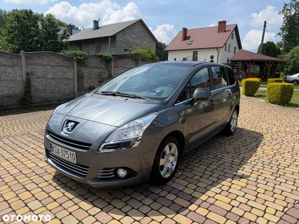 Peugeot 5008 1.6 THP Premium - 1