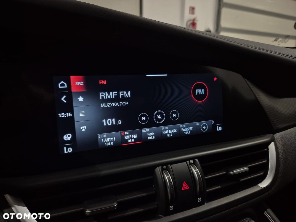 Alfa Romeo Giulia 2.0 Turbo Veloce Q4 - 14