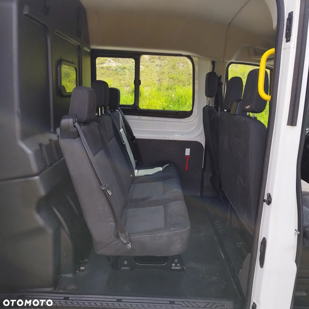 Ford Transit - 12