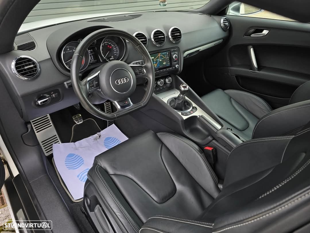 Audi TT Coupé - 14