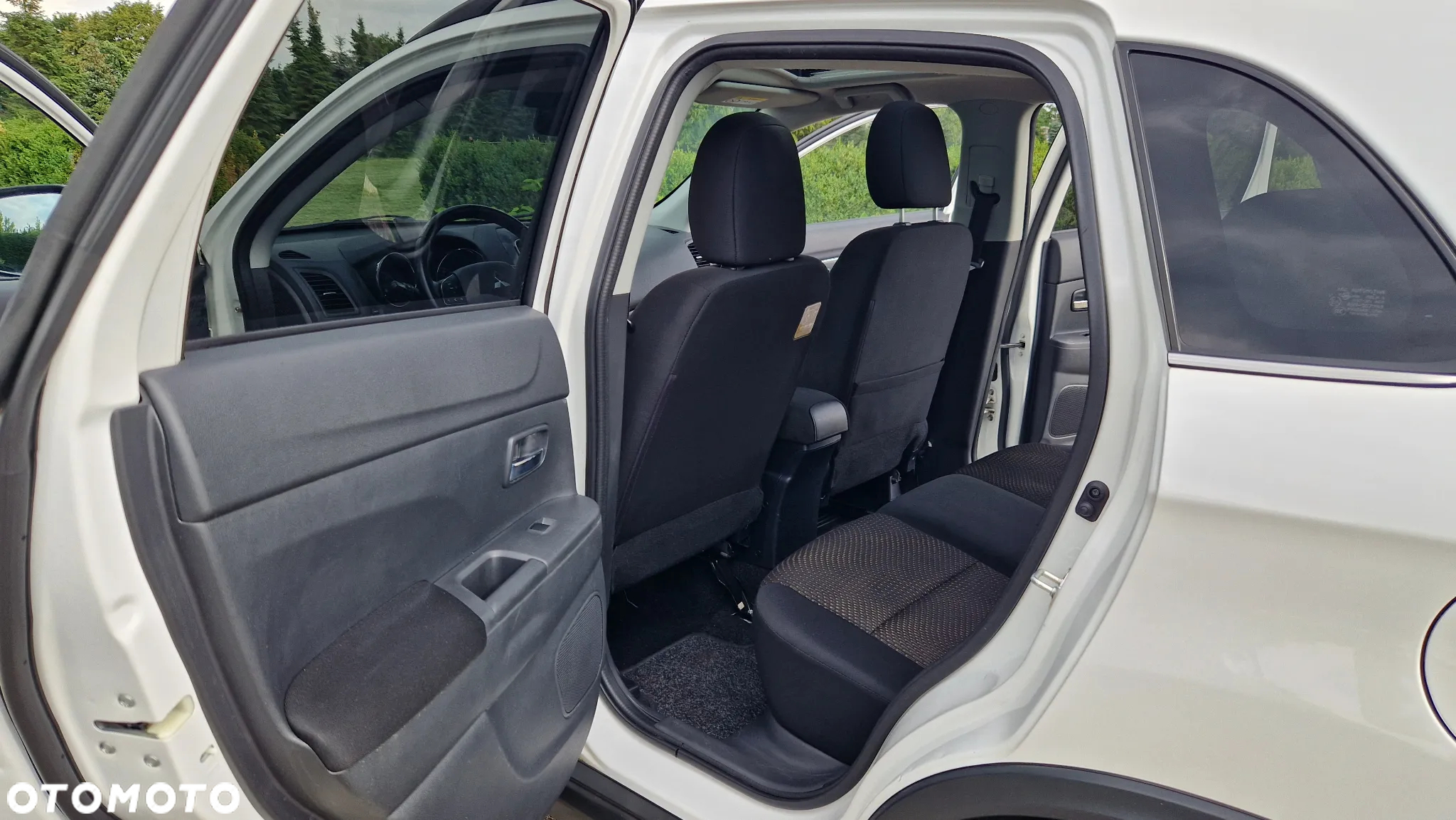 Mitsubishi ASX 1.6 Invite Navi - 24