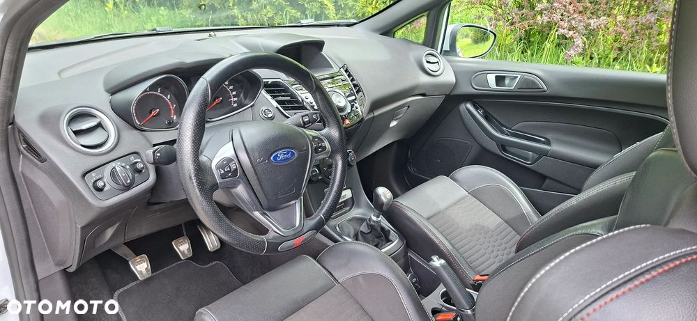 Ford Fiesta - 18