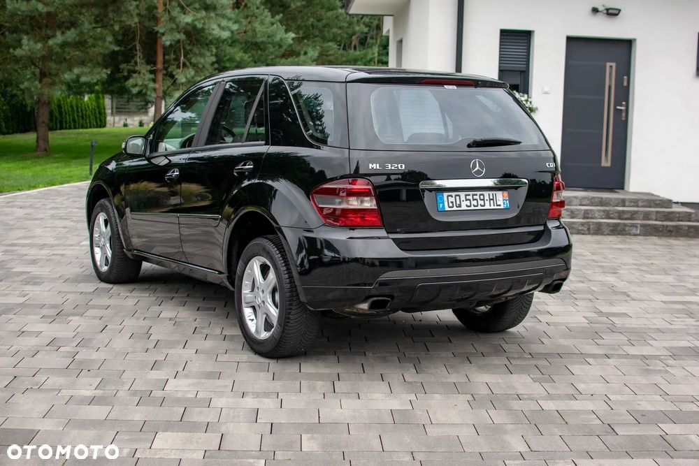 Mercedes-Benz ML - 5
