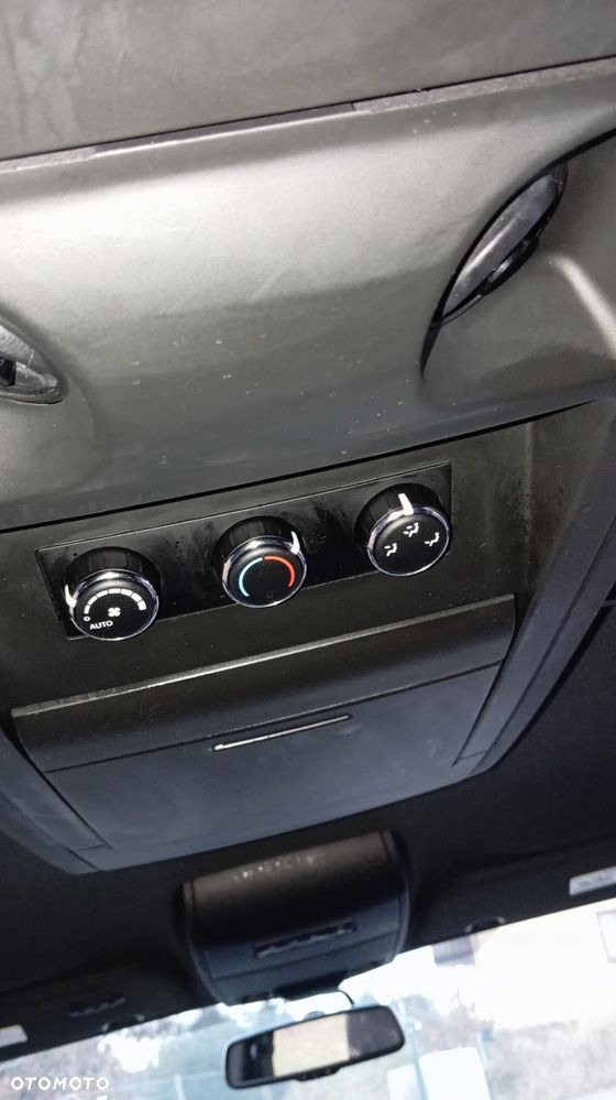 Dodge Grand Caravan - 14
