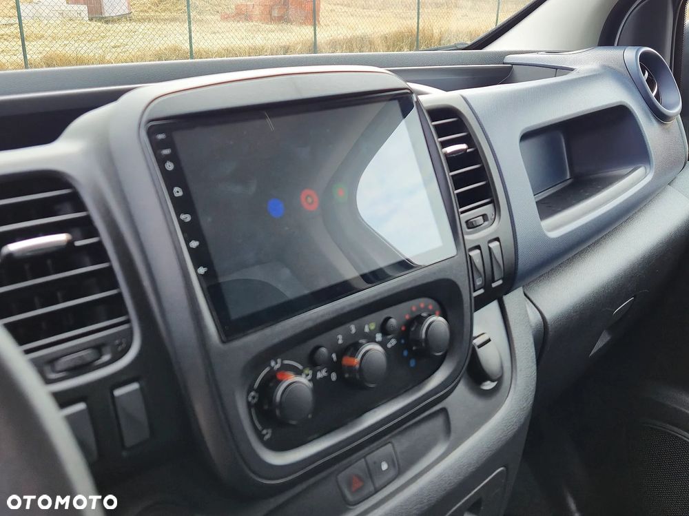 Opel Vivaro - 15