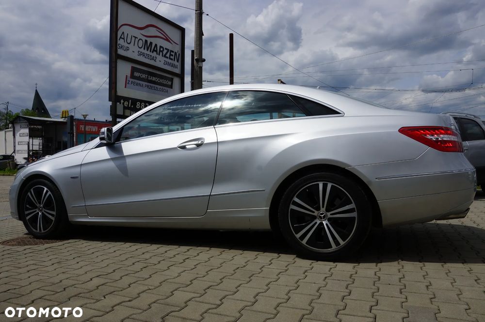 Mercedes-Benz Klasa E 220 CDI DPF BlueEFFICIENCY Automatik Avantgarde - 6