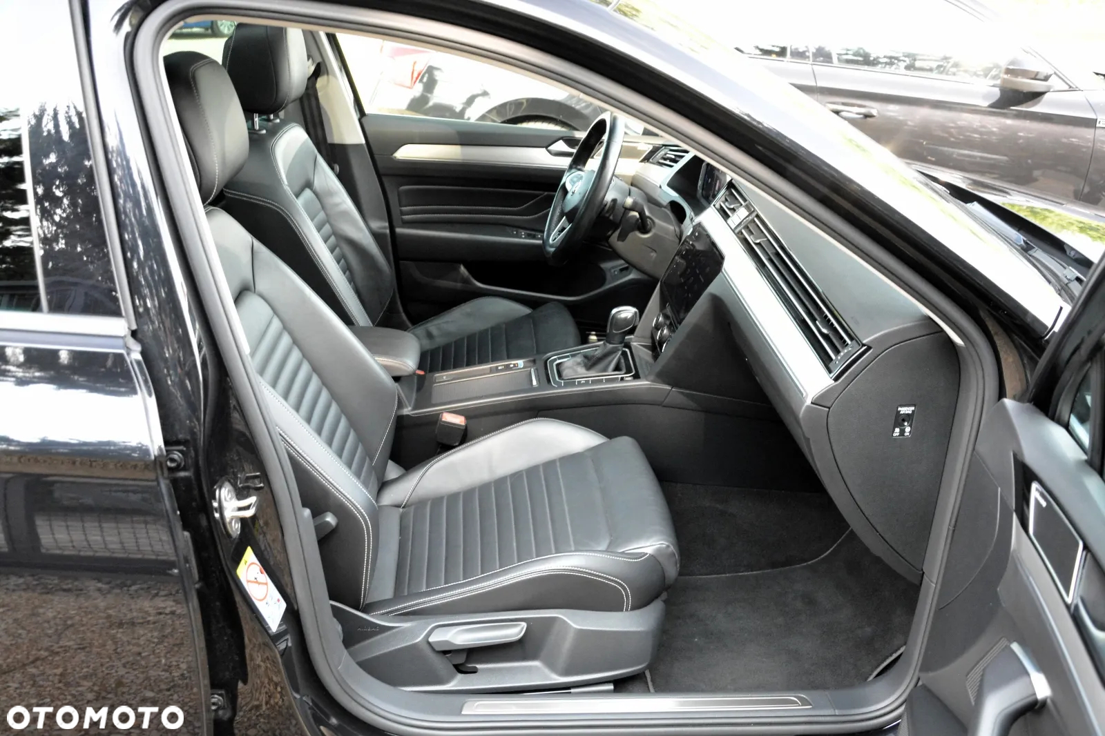 Volkswagen Passat 2.0 TDI 4Mot R-Line Edition DSG - 15