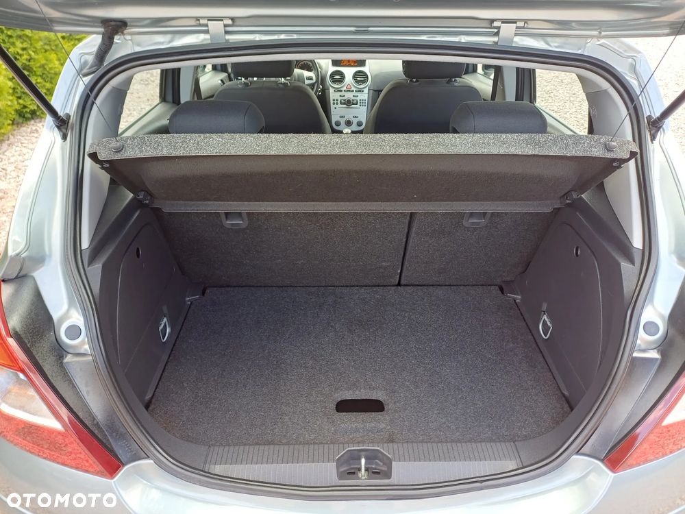 Opel Corsa 1.4 16V Active - 13
