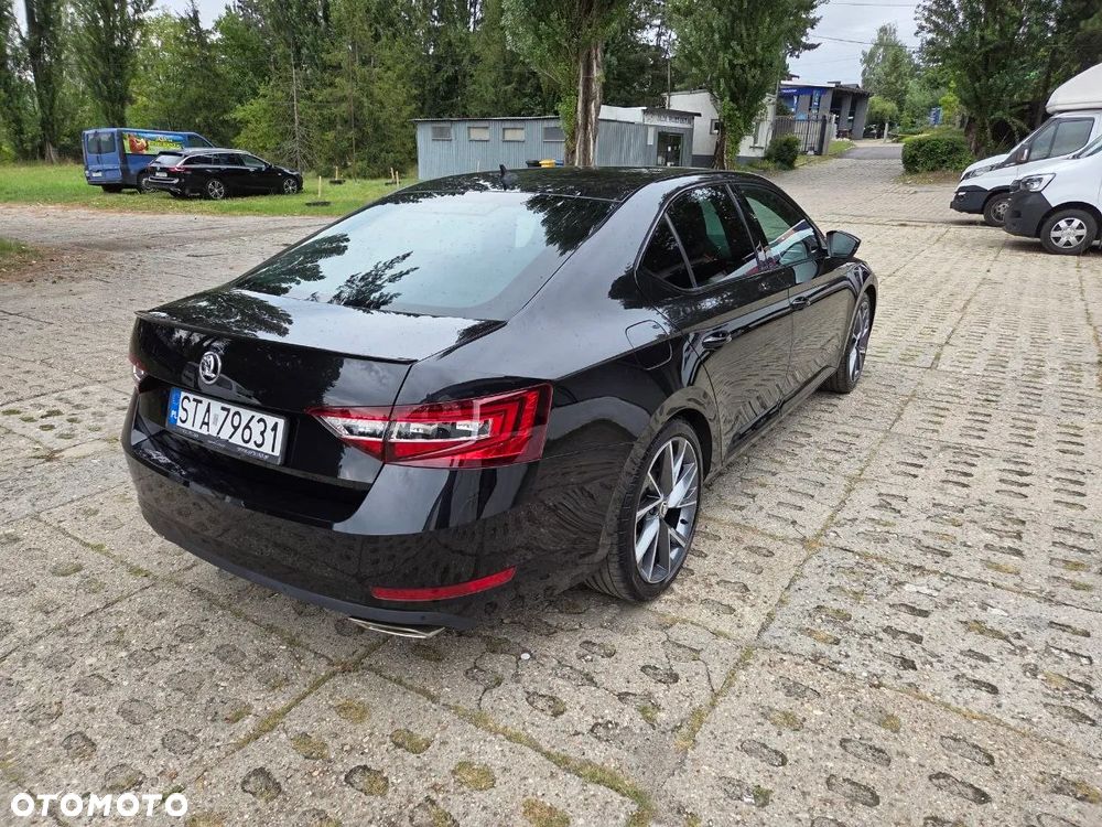 Skoda Superb 2.0 TSI 4x4 Sportline DSG - 6