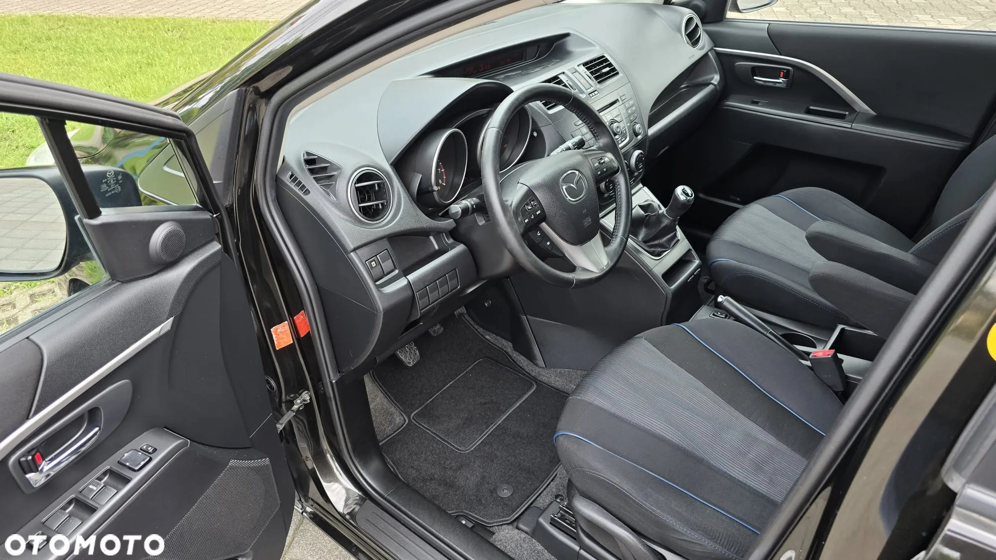 Mazda 5 - 23
