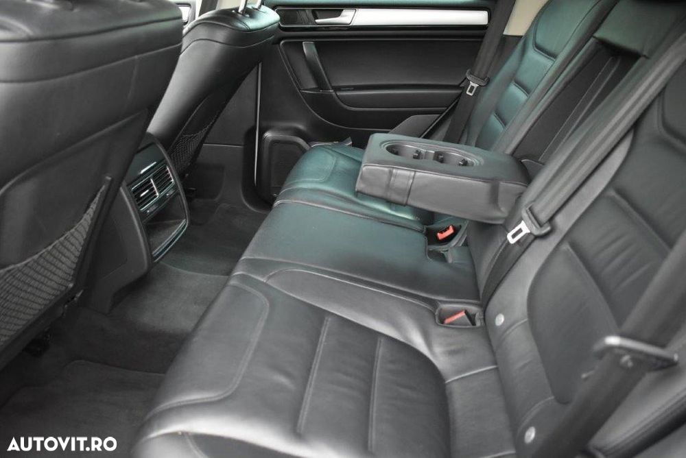 Volkswagen Touareg 3.0 V6 TDI BMT - 11