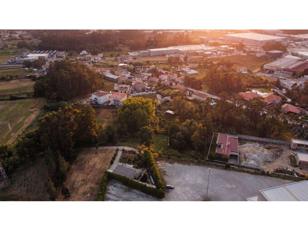 Terreno com projeto aprovado em Recarei - Grande imagem: 3/3