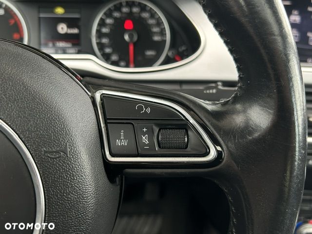 Audi A4 Limousine - 15