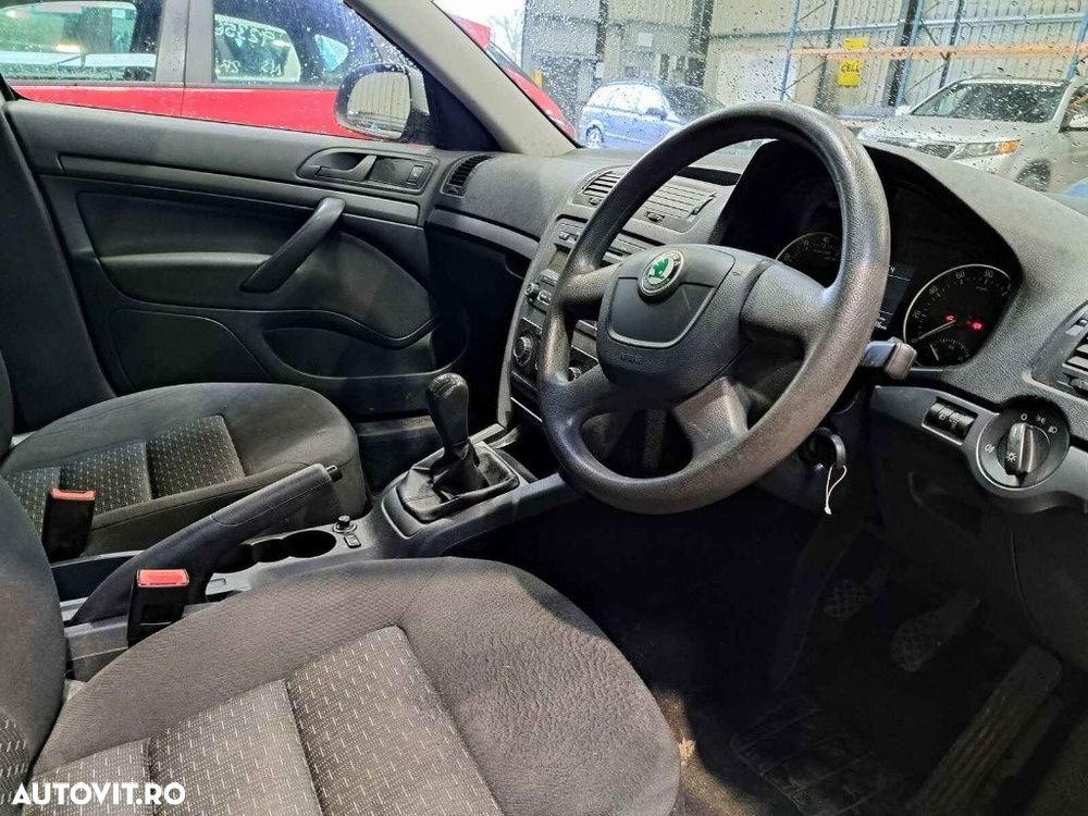 Aripa stanga fata Skoda Octavia 2 2010 SEDAN 1.4 TSI - 8