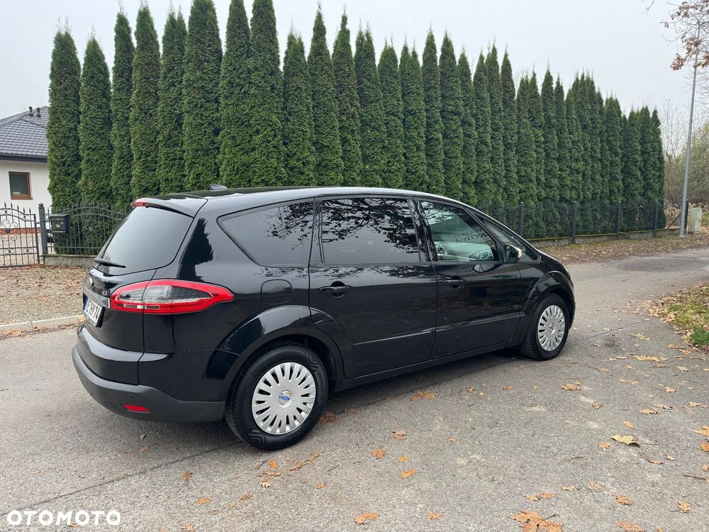 Ford S-Max 2.0 TDCi DPF Ambiente - 13