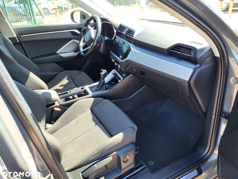 Audi Q3 - 21