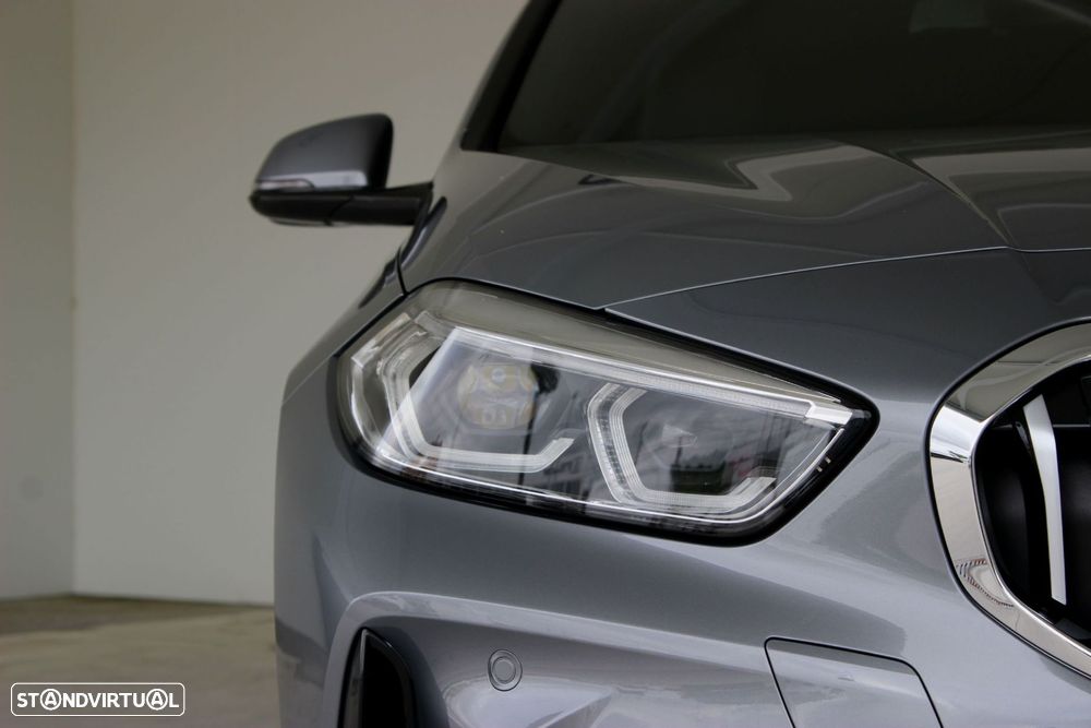 BMW 116 d Pack 50 anos M Auto - 3