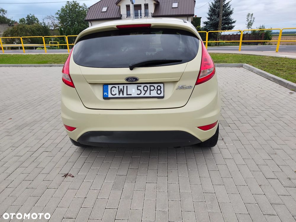 Ford Fiesta 1.25 Ambiente - 17