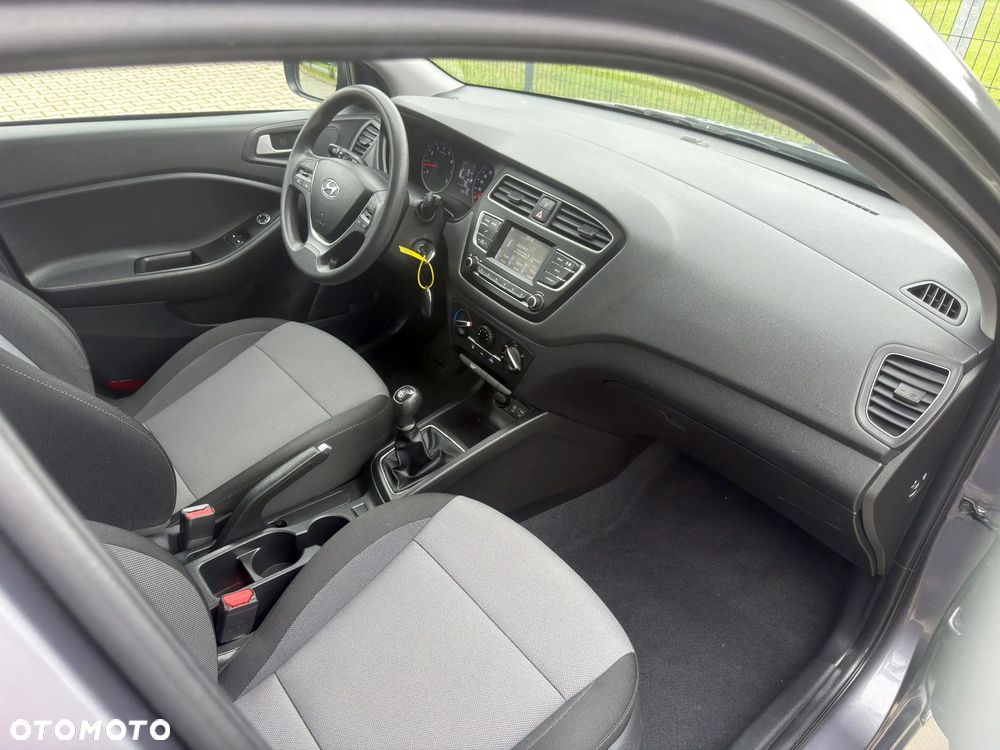 Hyundai i20 1.2 Comfort - 14