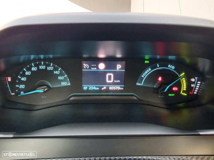 Peugeot e-2008 50 kWh Active Pack - 27