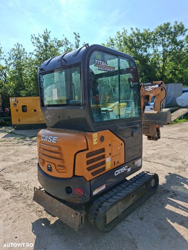 Case CX19C - 4