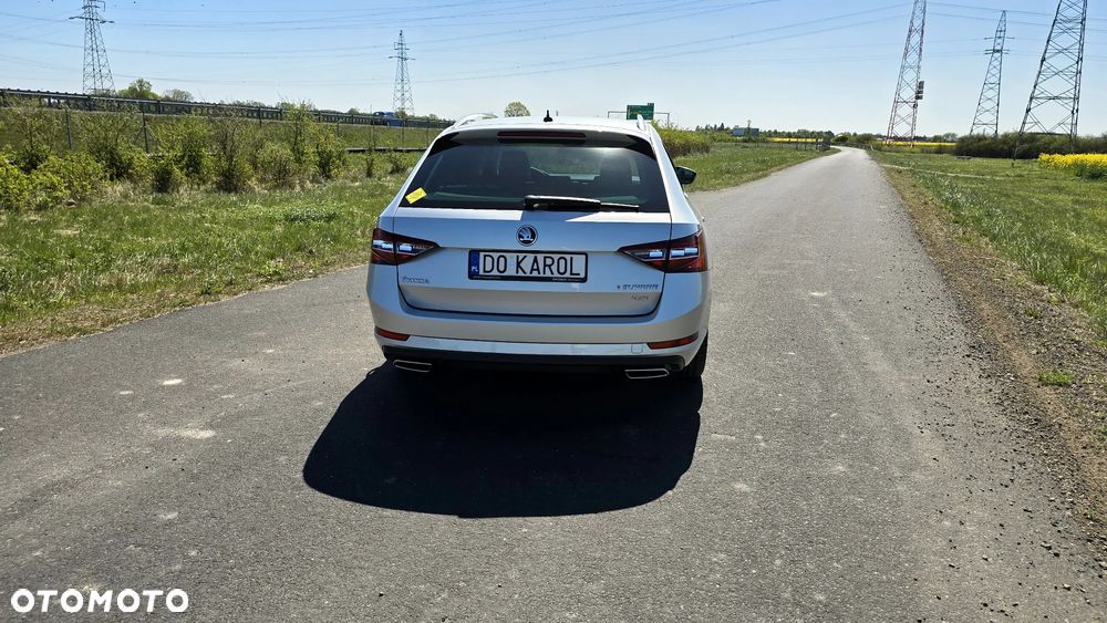 Skoda Superb 2.0 TSI 4x4 L&K DSG - 11
