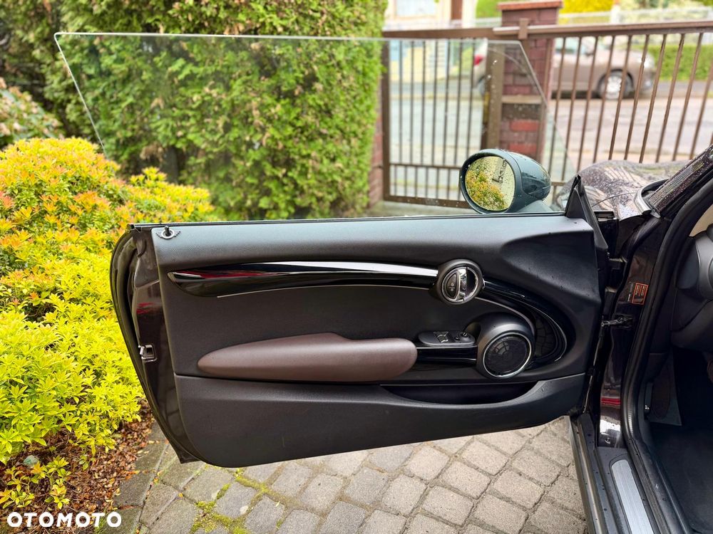MINI Cooper Standard - 16
