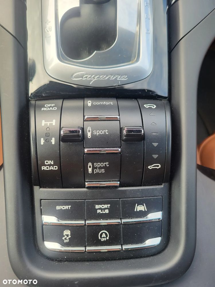 Porsche Cayenne Platinum Edition - 11
