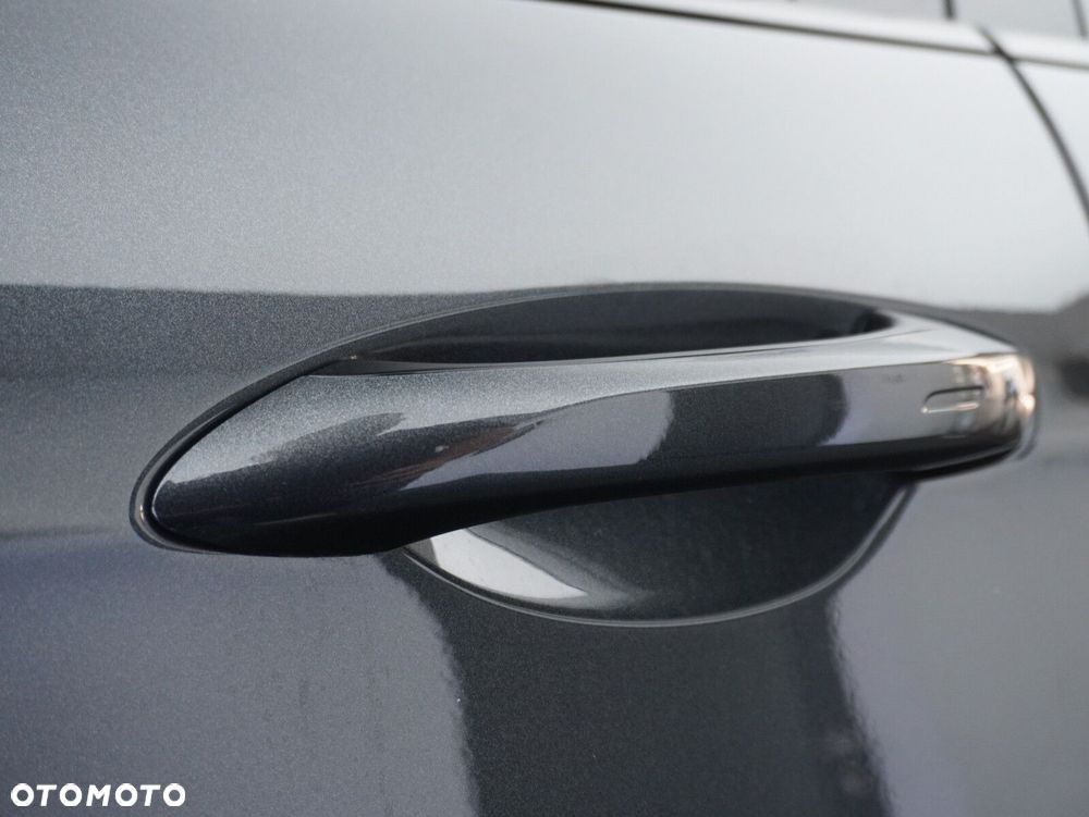 Porsche Panamera 4S E-Hybrid PHEV - 15