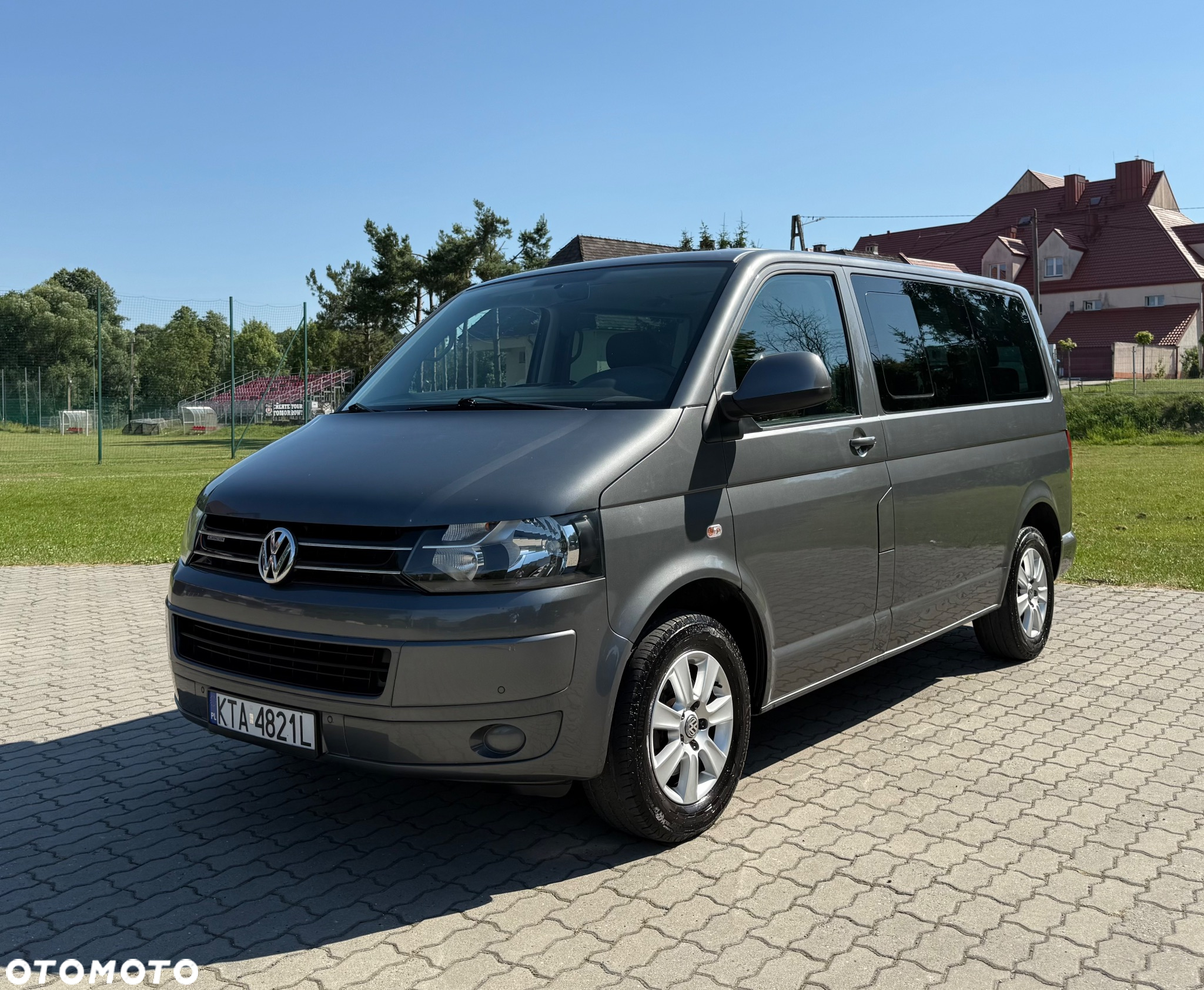 Volkswagen Multivan TDI L1 BlueMotion - 4