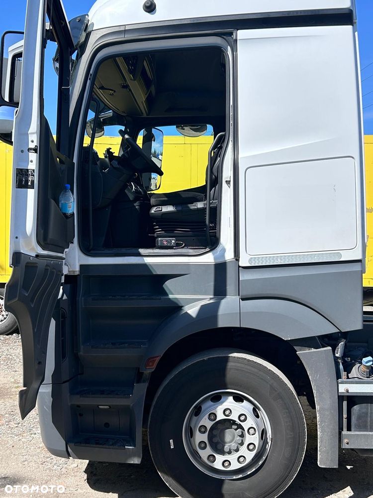 Mercedes-Benz Actros - 5