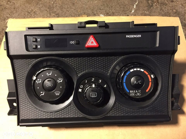 PANEL KLIMATYZACJI TOYOTA SCION