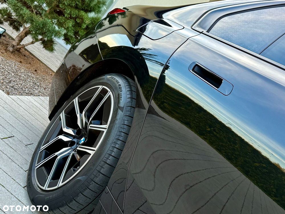 BMW Seria 7 730d xDrive sport - 17