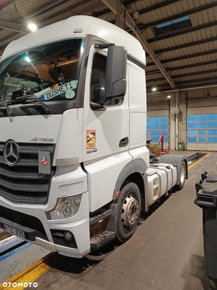 Mercedes-Benz 1846 - 2