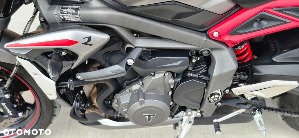 Triumph Street Triple - 20