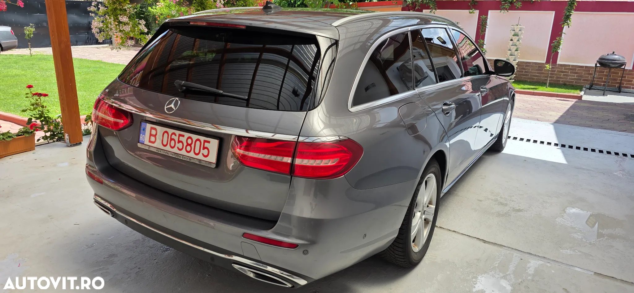 Mercedes-Benz E 200 d T 9G-TRONIC Avantgarde - 11