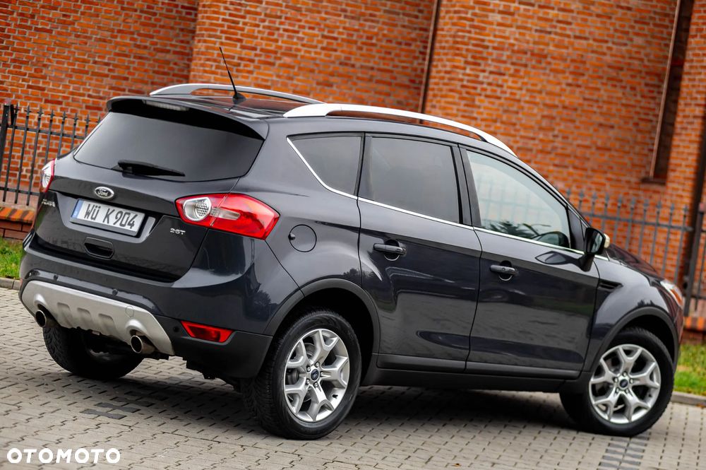 Ford Kuga 2.5 4x4 Titanium - 17