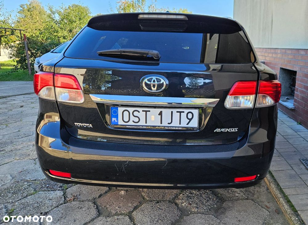 Toyota Avensis 2.0 D-4D Style - 3