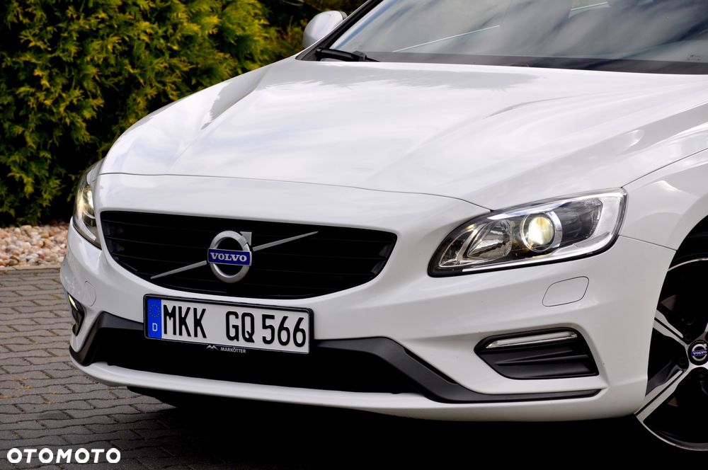 Volvo V60 D4 Drive-E R-Design Momentum - 8