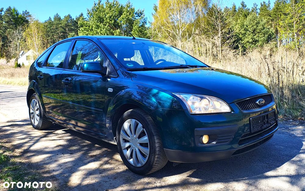 Ford Focus 1.6 16V Ghia - 8