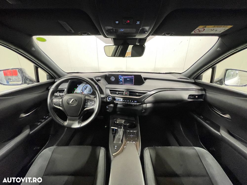 Lexus UX 250h Business Edition - 7