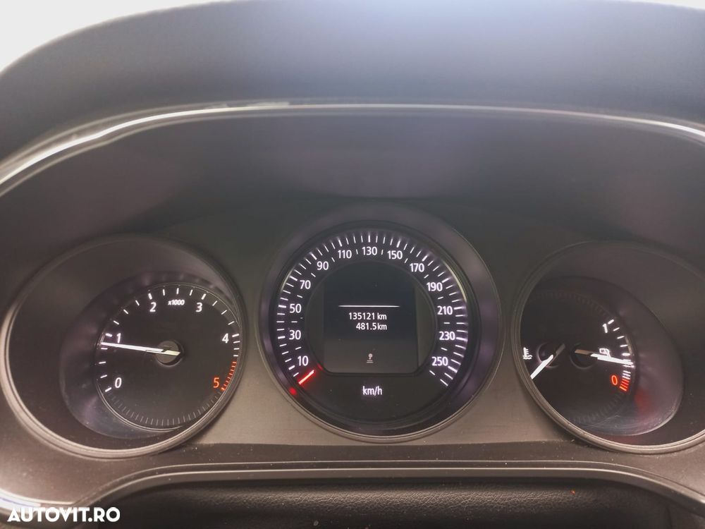 Renault Megane Blue dCi 116 Zen - 5