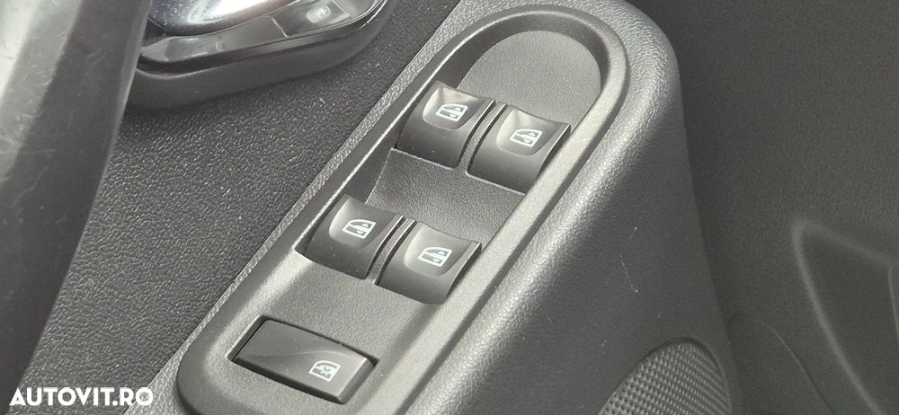 Dacia Duster 1.5 dCi 4x2 Laureate - 12