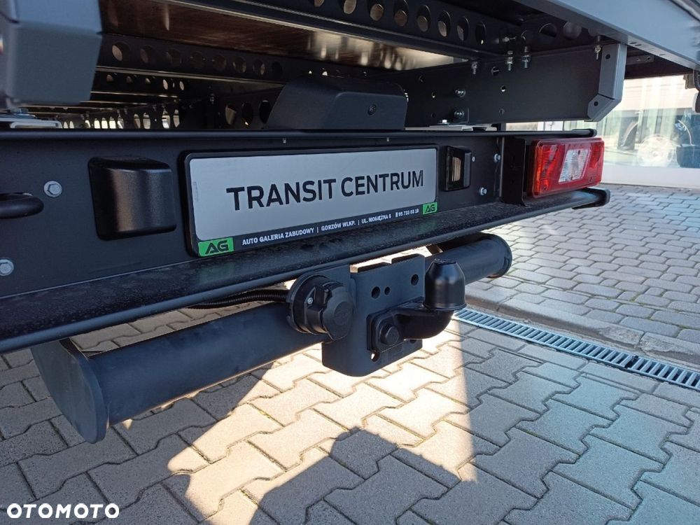Ford Transit - 22