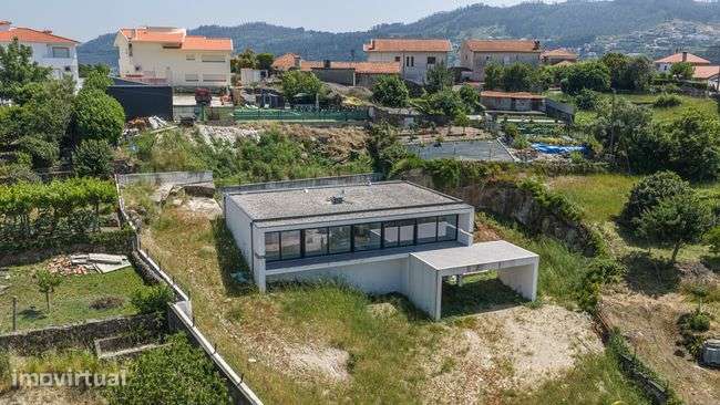 Moradia Térrea à venda em Santo Tirso - em construção - Grande imagem: 3/33